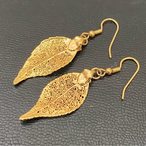Unsigned Gold-tone Japanese Maple Leaf Dangle Earrings 3.6g - Picture 7 of 10